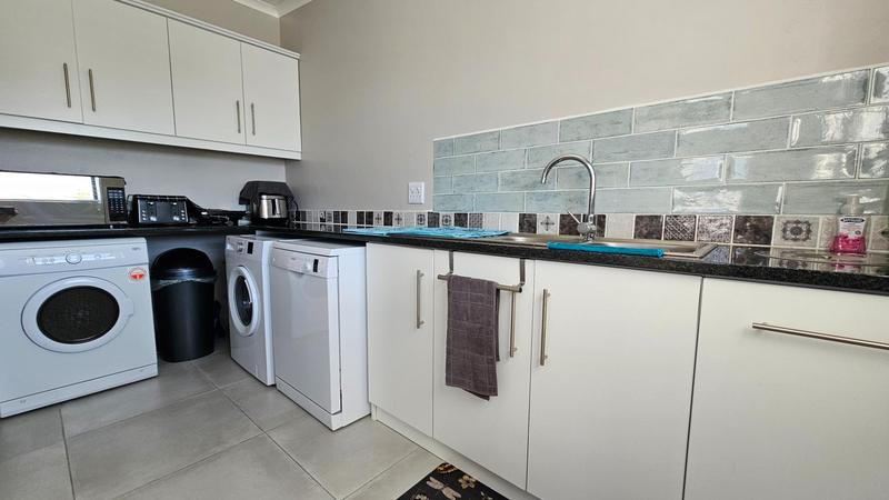 3 Bedroom Property for Sale in Dwarskersbos Western Cape